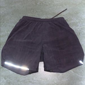 Lululemon Surge shorts “limited edition”